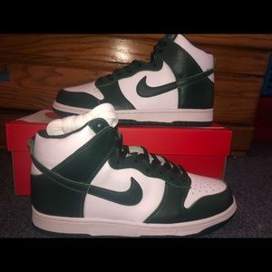 Nike Dunk High- Spartan Green